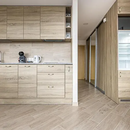 Apartmentspalanga No. 3 公寓 *