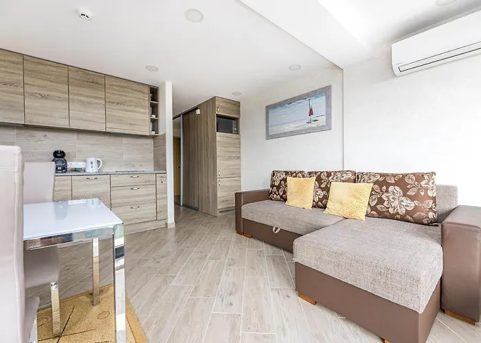 Apartmentspalanga No. 3 * פלאנגה