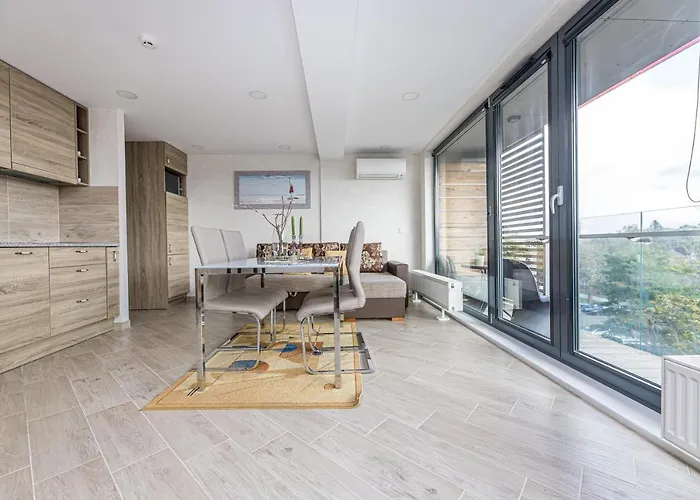 Apartmentspalanga No. 3 * 帕兰加